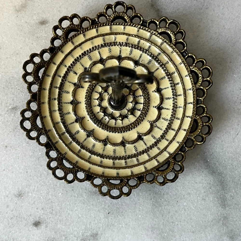 N/A ring holder